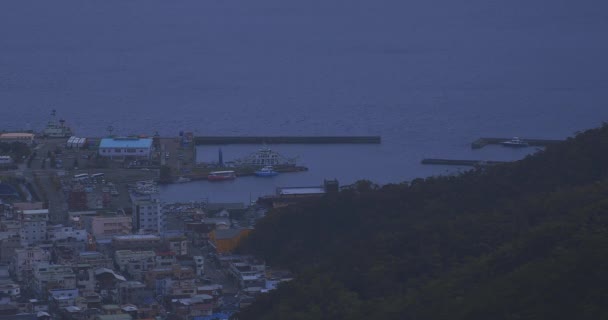 Мыс Такачияма возле голубого океана в Кагосиме — стоковое видео