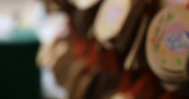 Tokyo'daki Oomiye hachiman tapınağında adak tabletleri