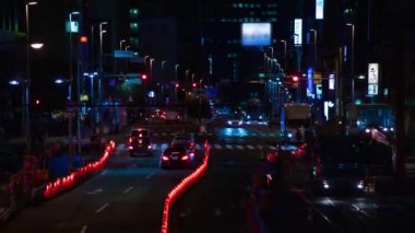 İş kasabasında gece atlamalı şehir caddesi. Shinjuku-ward Shinjuku Tokyo Japonya 01.22.2019 : Tokyo'da bir şehir konumudur. kamera : Canon Eos 5d mark4