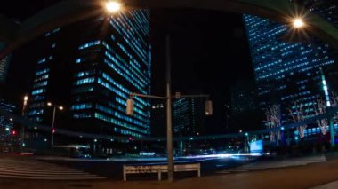 İş kasabasında gece atlamalı şehir caddesi. Shinjuku-ward Shinjuku Tokyo Japonya 01.22.2019 : Tokyo'da bir şehir konumudur. kamera : Canon Eos 5d mark4