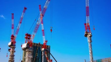 Yapım aşamasında geniş atış ta hareketli vinçler bir zaman atlamalı. Kouto district Ariake Tokyo Japan - 02.18.2019 kamera : Canon Eos 5d mark4