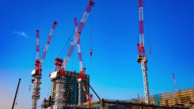 Yapım aşamasında geniş atış ta hareketli vinçler bir zaman atlamalı. Kouto district Ariake Tokyo Japan - 02.18.2019 kamera : Canon Eos 5d mark4