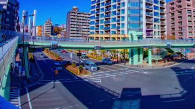 Şehir merkezinde gündüz geniş çekim de şehir sokak bir timelapse. Shibuya-ku Tokyo Japan - 02.04.2019 kamera : Canon Eos 5d mark4
