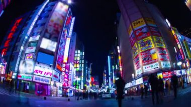 Shinjuku Koğuşu Kabuki-cho Tokyo Japonya - 02.05.2019: Tokyo 'nun merkezinin zaman atlaması. Kamera: Canon EOS 5D işaret 4