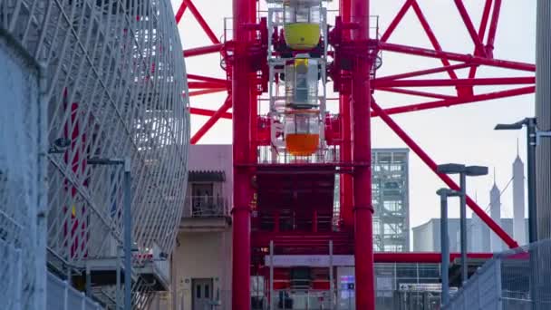 Time Lapse Reuzenrad Achter Blauwe Hemel Het Pretpark Koutou Odaiba — Stockvideo