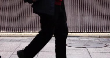 Geleneksel şehir merkezinde Gion Kyoto, insanlar yürüyen. Gion Kyoto Japonya - 12.01.2018: Bu insanlar Kyoto yürüme s vücut parçaları. fotoğraf makinesi: Canon Eos 5d mark4