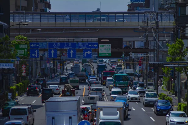 東京の都会の通りで長時間撃たれた交通渋滞 高品質の写真 東京日本05 2022ここは東京のダウンタウンの通りです — ストック写真