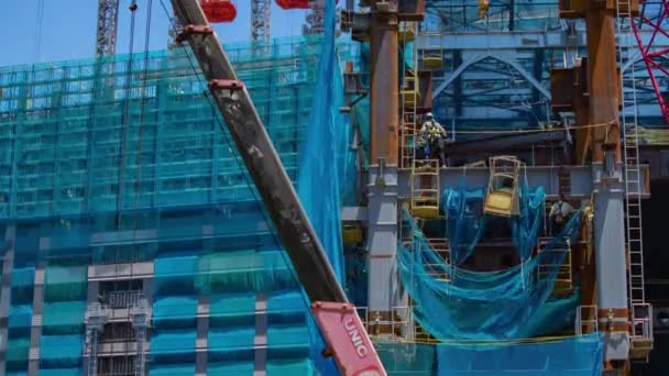 Timelapse Crane Construction Tokyo Long Shot Tilt High Quality Footage — Video