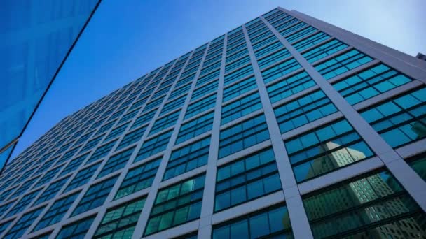 Timelapse Cloud Reflecting Building Business Town Wide Shot Tilt High — Vídeo de Stock