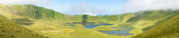Slocknad vulkan i corvo island — Stockfoto