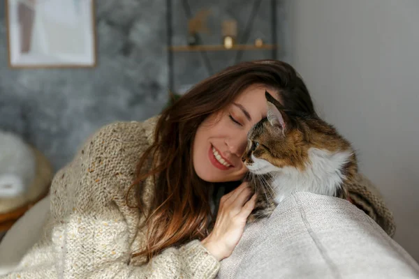 Portrait Young Woman Holding Cute Siberian Cat Green Eyes Female — Stock Photo, Image