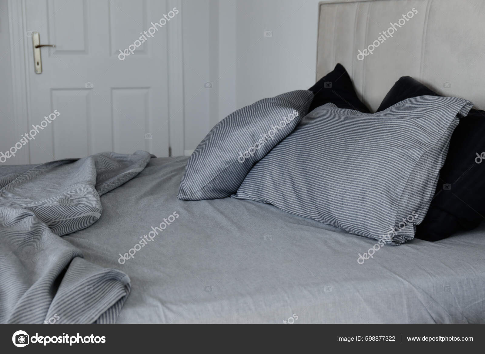 Room Empty King Sized Bed Headboard Perfectly Clean Ironed Sheets