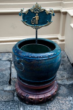 Vintage çöp kovası