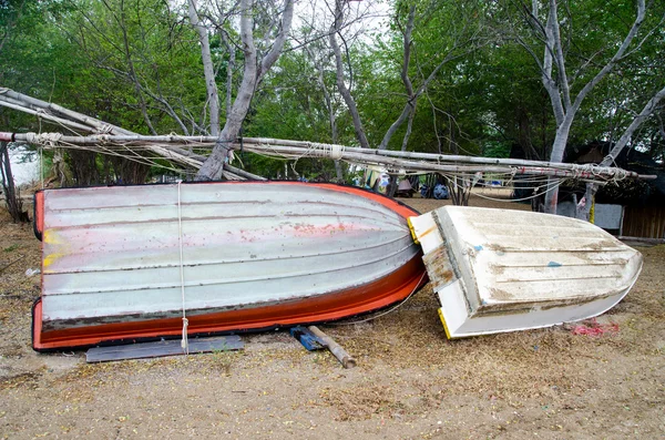 Repair and maintenance boat — Stock Photo, Image