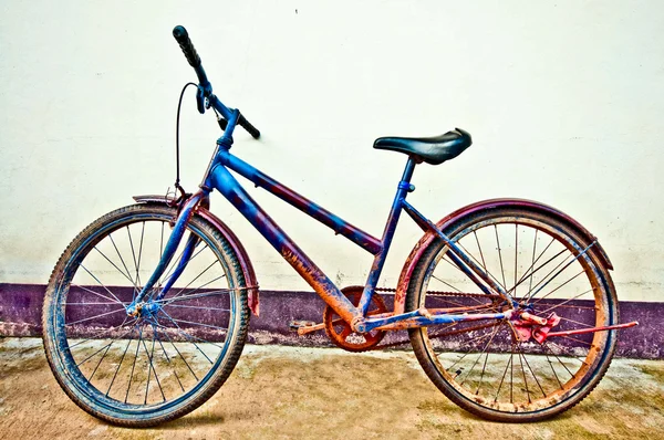 Le vieux vélo — Photo