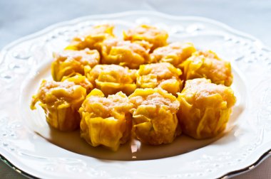 buğulanmış karides köfte dim sum