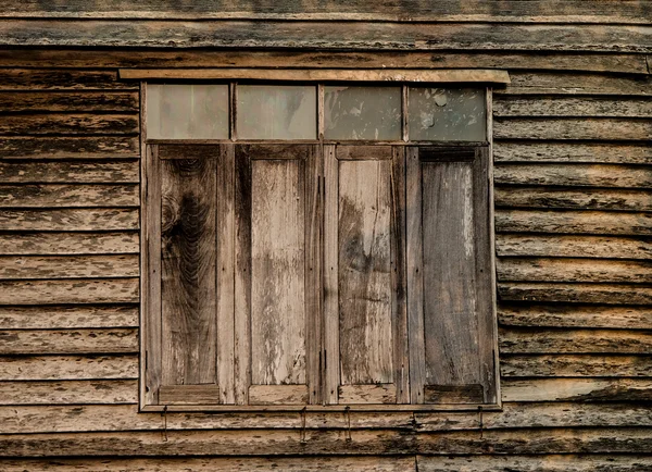 Παλαιό ξύλινο παράθυρο — Φωτογραφία Αρχείου