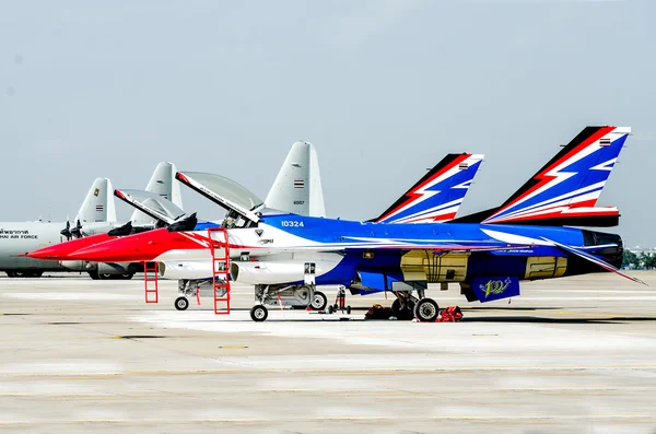 BANGKOK THAILAND - MARCH 23 : The Acrobatic Britling Jet Team pe — Stock Photo, Image