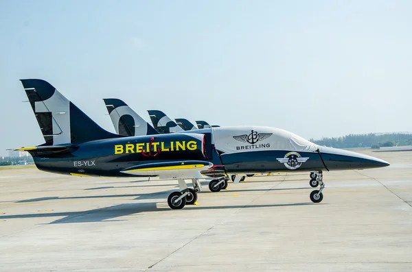 BANGKOK THAILAND - MARCH 23 : The Acrobatic Britling Jet Team pe — Stock Photo, Image