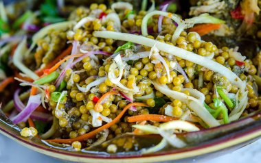 at nalı Yengeç Salatası