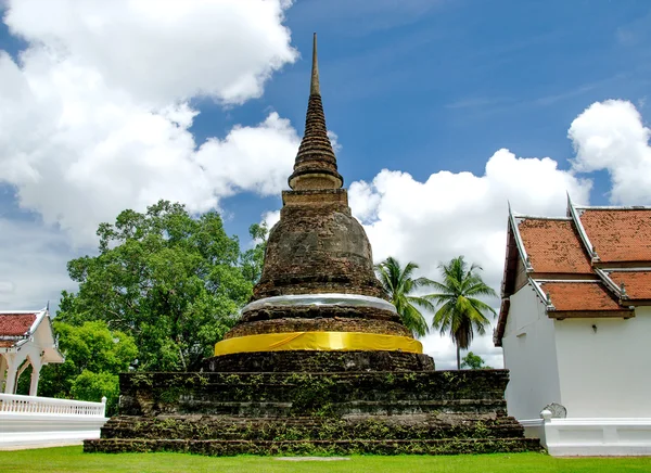 Antigua pagoda de sukothai historical, provincia de sukothai, Tailandia — Foto de Stock