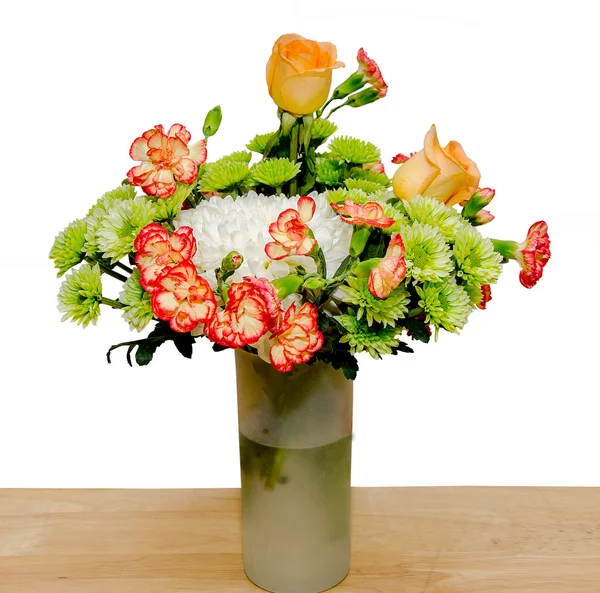 白い背景で隔離の花瓶で美しい花 — ストック写真