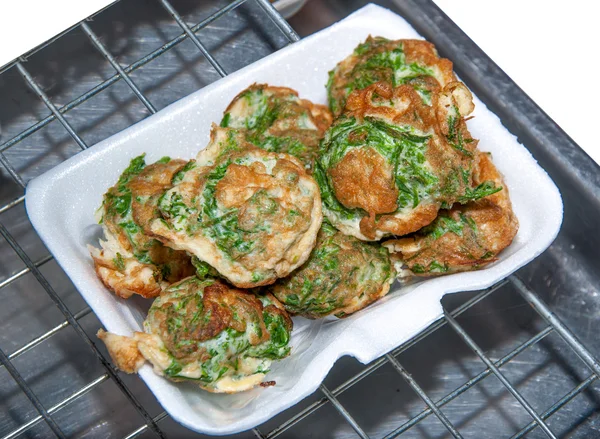 Fried Acacia pennata with egg — Stock Photo, Image