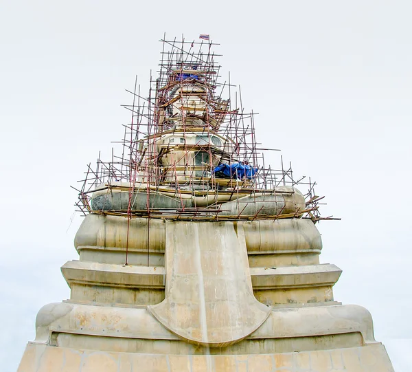 Statut de Bouddha en construction — Photo