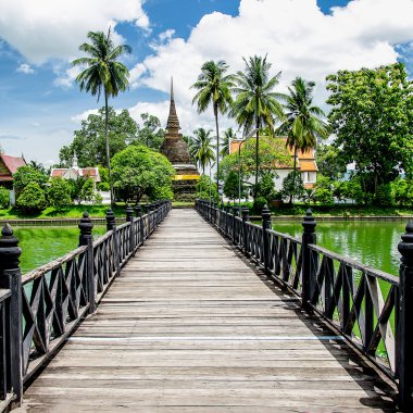 sukhothai sukhothai Eyaleti, inci tarihsel olarak eski ahşap köprü