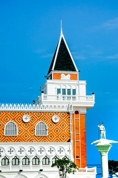 Antiguo edificio estilo italia en Tailandia —  Fotos de Stock