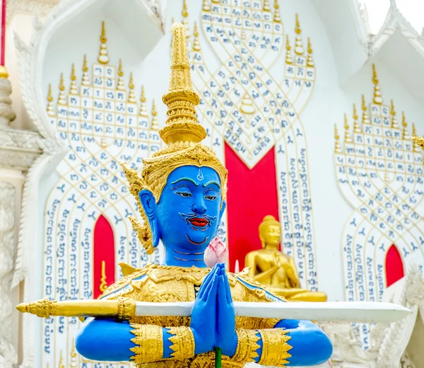 ประติมากรรม Deva ในวัด — ภาพถ่ายสต็อก