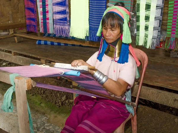 メーホンソン、タイ - 11 月 21 日： 正体不明のカレン部族 — ストック写真