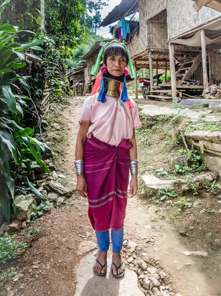 颂泰国-11 月 21 日： 不明的凯伦部落 — 图库照片