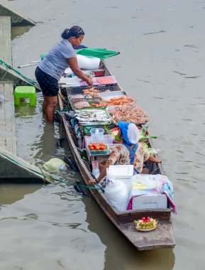 ampawa samutsongkram, Tayland - 19 Nisan 2014: en ünlü floa