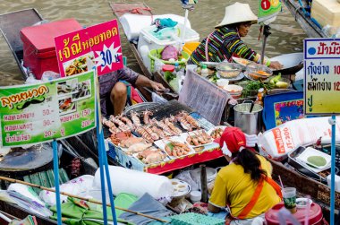 ampawa samutsongkram, thail ve - 19 Nisan 2014: en ünlü flo