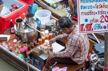 ampawa samutsongkram, thail ve - 19 Nisan 2014: en ünlü flo