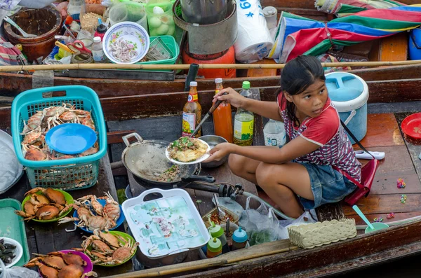 Ampawa samutsongkram, thail und - 19. April 2014: berühmtester flo — Stockfoto