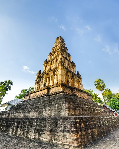 Αρχαίο παγόδα στην επαρχία lumpoon, Ταϊλάνδη — Φωτογραφία Αρχείου