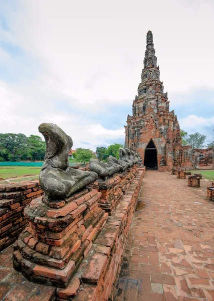 Руїни храму chaiwattanaram в ayuttaya, Таїланд Ліцензійні Стокові Фото