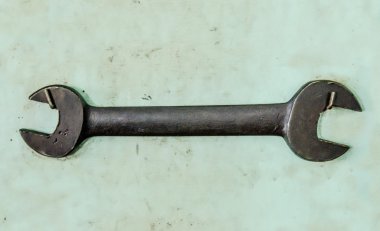 anahtarı askıda duvar