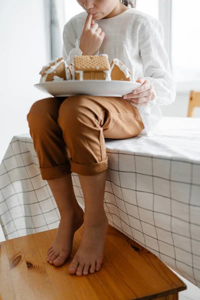 Adorable Brown Haired Girl Wearing White Blose Holding Plate Gingerbread — Foto Stock