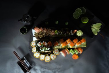 Dumanlı suşi seti