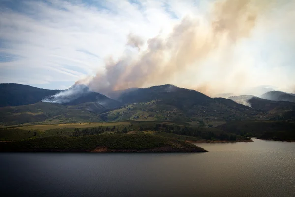 Wildfire Burning on the Colorado Mountains — Stock Photo, Image