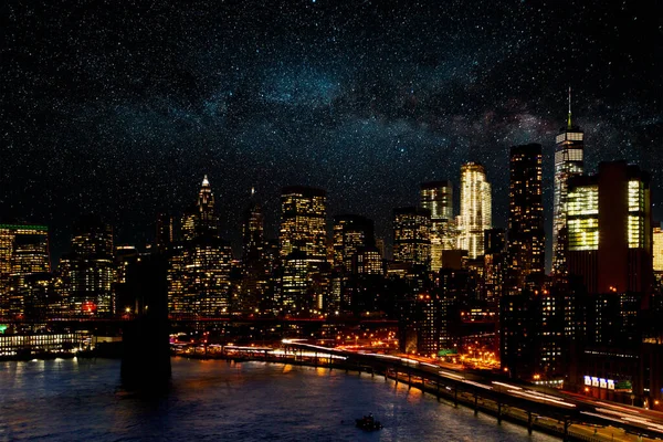 Галактика Звезд Сияющих Ночном Небе Над Зданиями Нью Йорка — стоковое фото