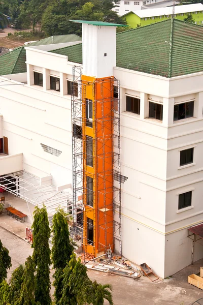 Gebäude wurde renoviert. — Stockfoto