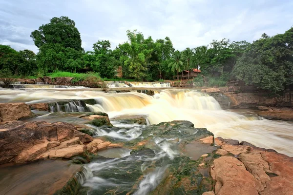 Waterfall in north of Thailand — Stock Photo, Image