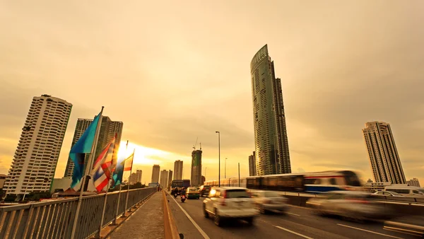 Banguecoque, capital da Tailândia à noite — Fotografia de Stock