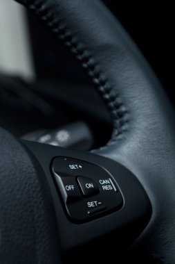 modern araç kontrol düğmeleri