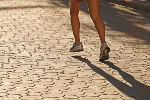 Runner in morning light — Stock Photo, Image