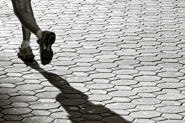 Corredor correndo de manhã — Fotografia de Stock